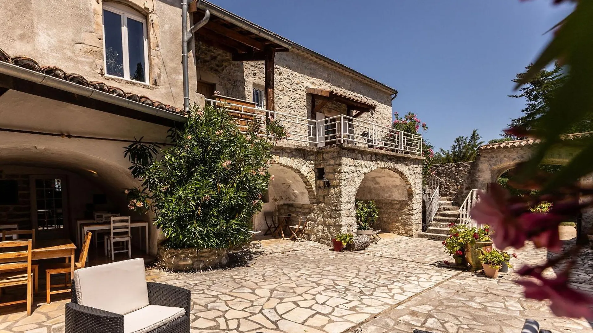 Les Monteils Hotel Grospierres 0*,  France