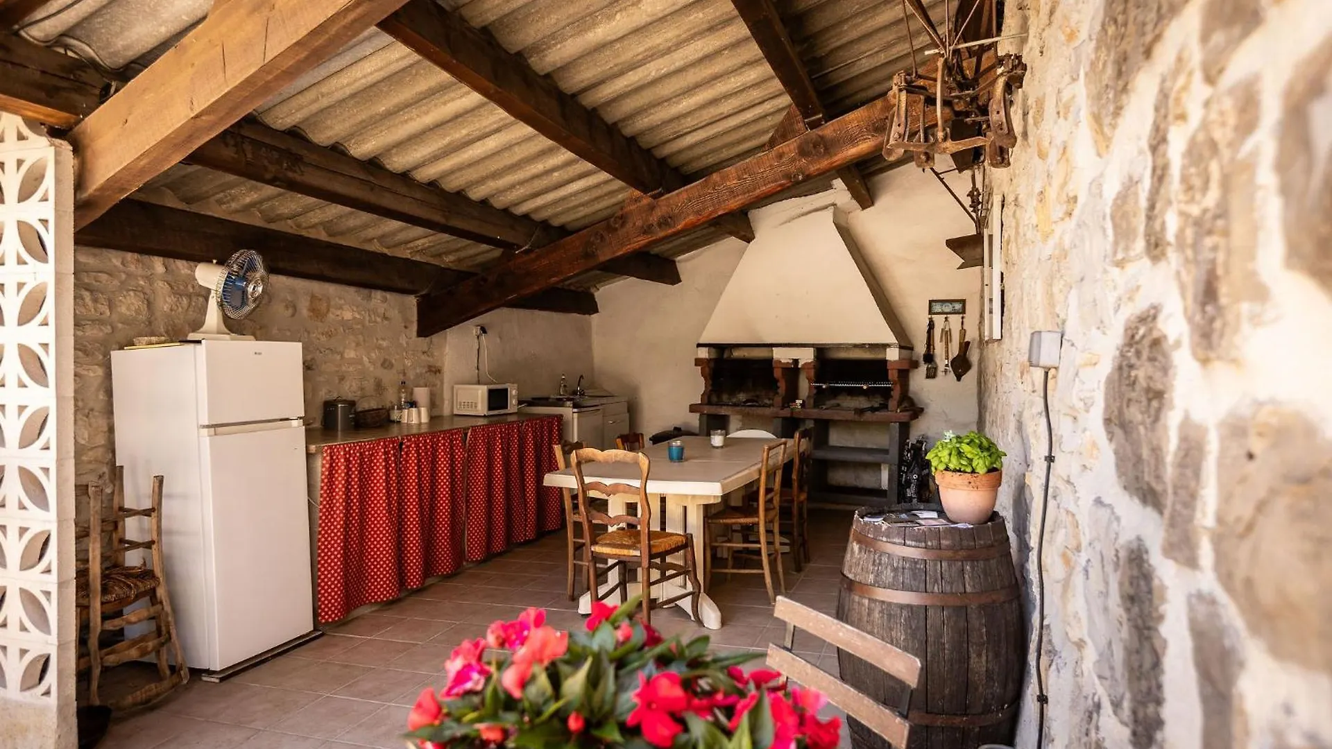 Les Monteils Hotel Grospierres 0*,  France