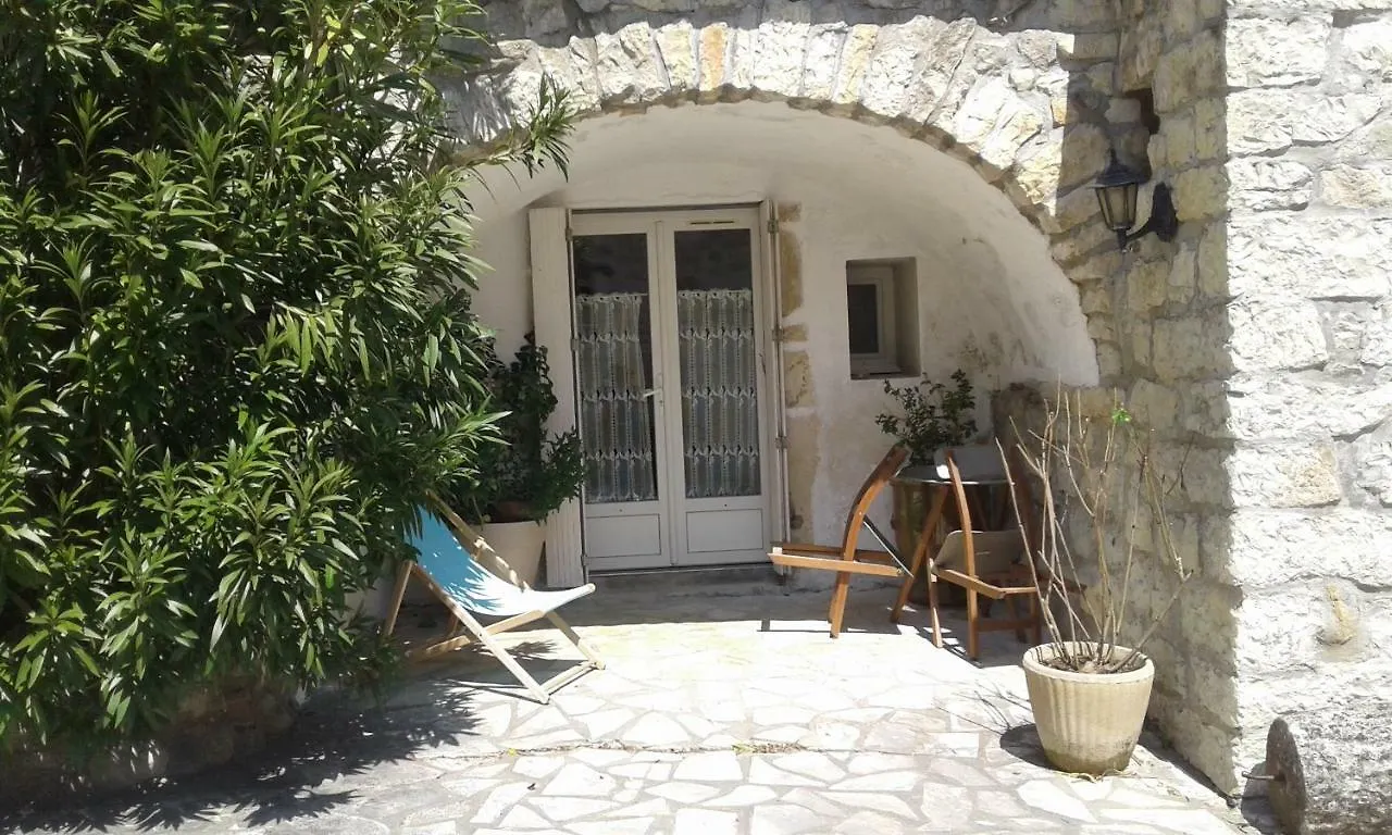 Guest house Les Monteils Hotel Grospierres France