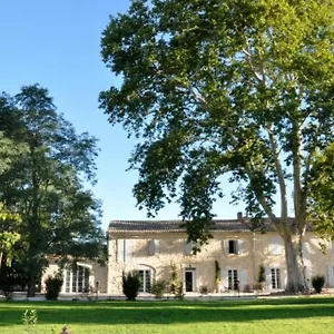 Mas Le 7 Bed & Breakfast Saint-Andiol